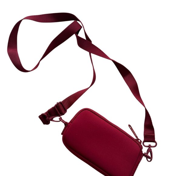 DAGNE DOVER x Sephora Red Travel Zip Crossbody Bag - Picture 5 of 7